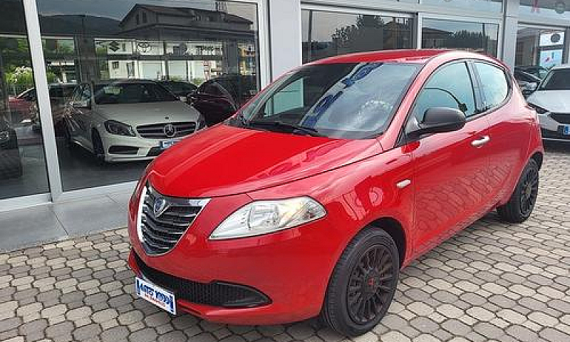 Lancia Ypsilon 1.3 M...