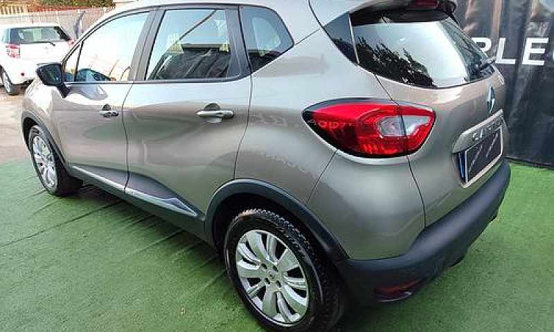 Renault Captur 1.5 D...