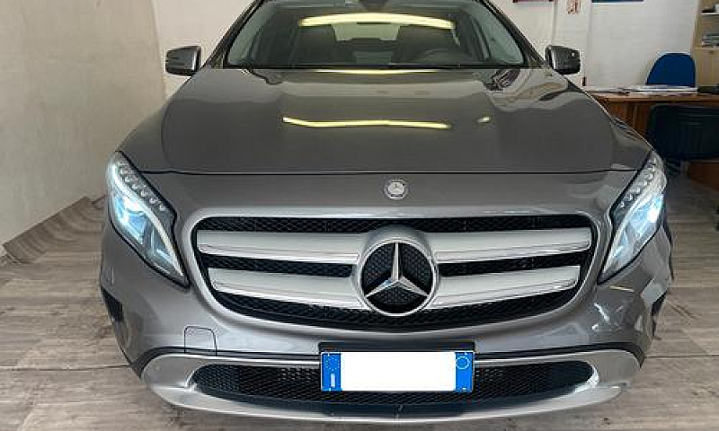 Mercedes-Benz Gla 20...