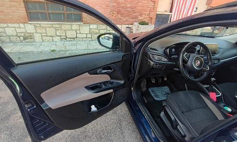 Fiat Tipo (2015-->) ...