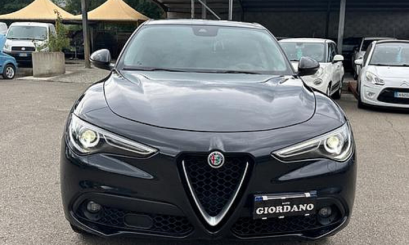 Alfa Romeo Stelvio 2...