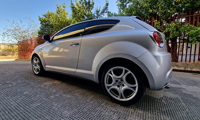 Alfa Romeo Mito Spor...