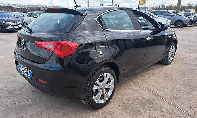 Alfa Romeo Giulietta...