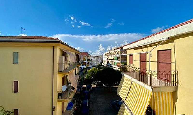 2 Locali A Diamante...
