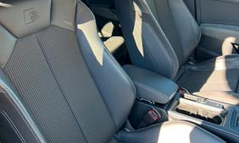 Audi Q3 35Tdi S-Line...