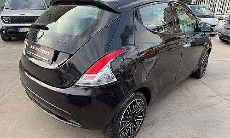 Lancia Ypsilon S&S H...