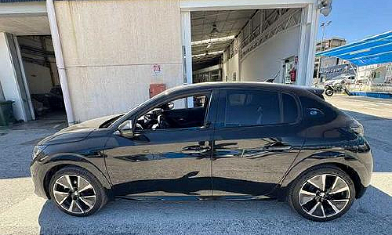 Peugeot 208 Motore E...