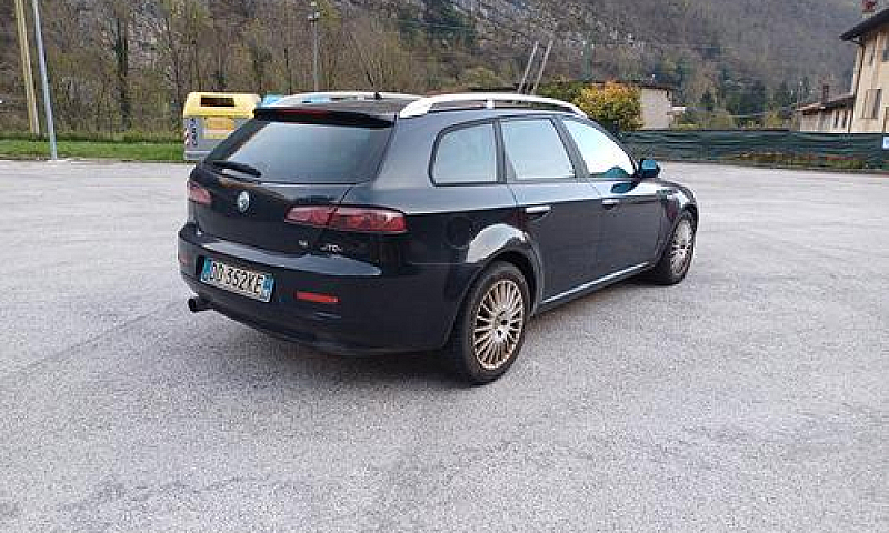 Alfa Romeo 159...