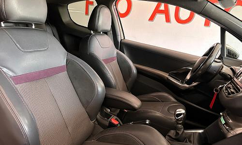 Peugeot 208 1.6 E-Hd...