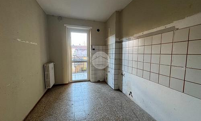 3 Locali A Carignano...