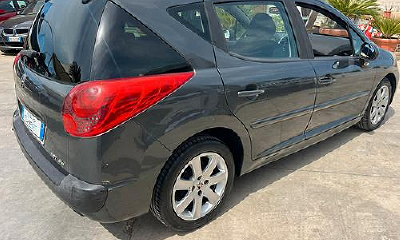 Peugeot 207 1.6 Hdi ...