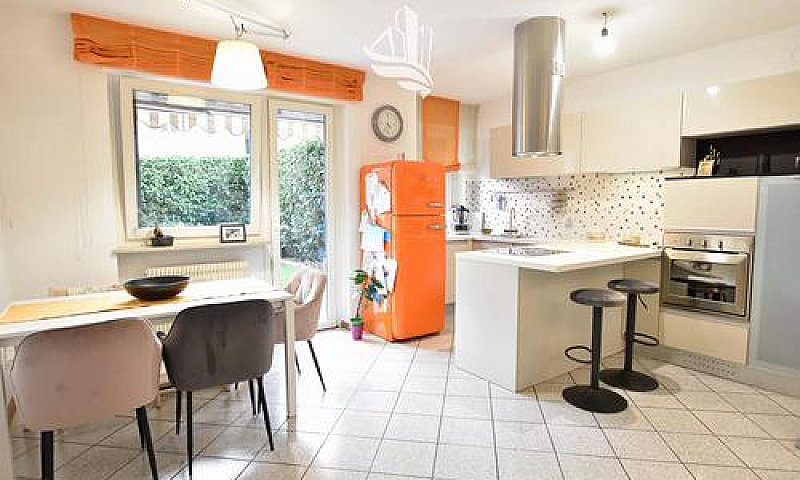 Laives: Trilocale Co...