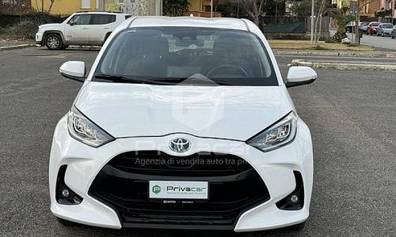 Toyota Yaris 1.5 Hyb...
