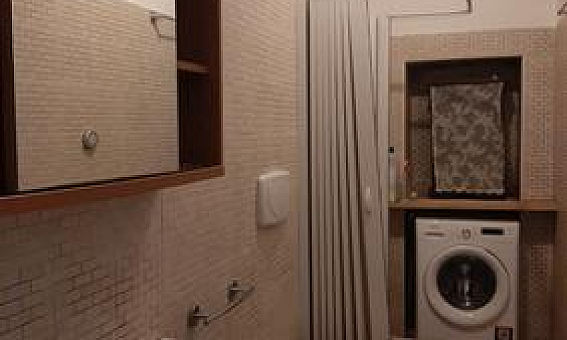 Bilocale 61 Mq Centr...