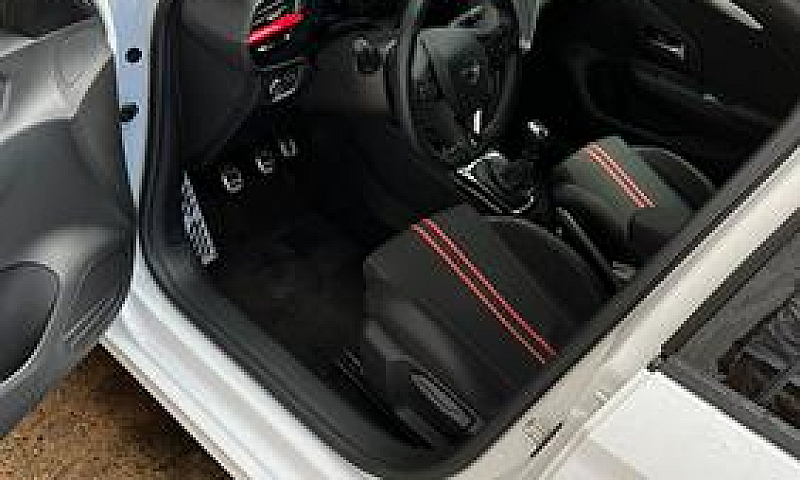 Opel Corsa Gs Line L...