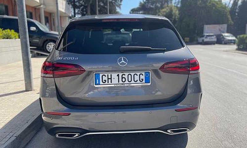 Mercedes-Benz B 200 ...