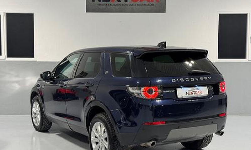 Land Rover Discovery...