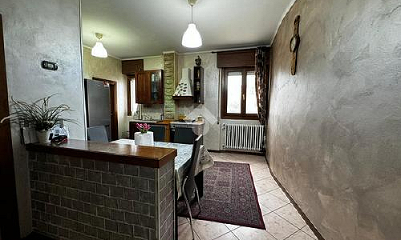 3 Locali A Brescia...