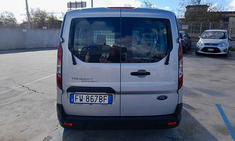 Ford Tourneo Connect...