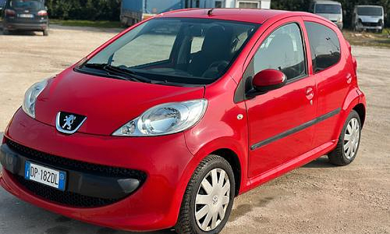 Peugeot 107 1.0 68Cv...