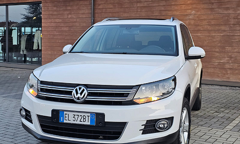Volkswagen Tiguan 4M...