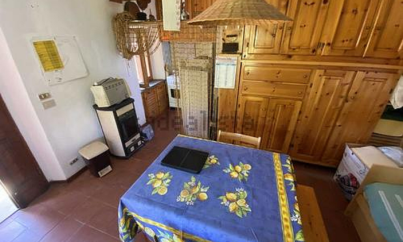 Bilocale Località Ca...