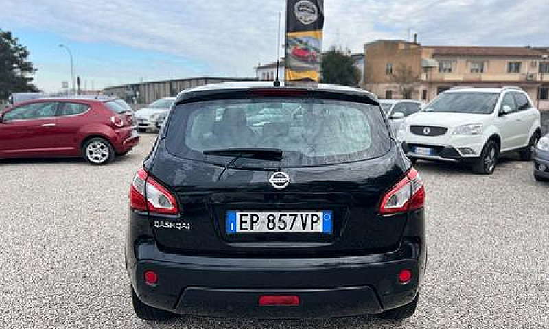 Nissan Qashqai 1.6 1...