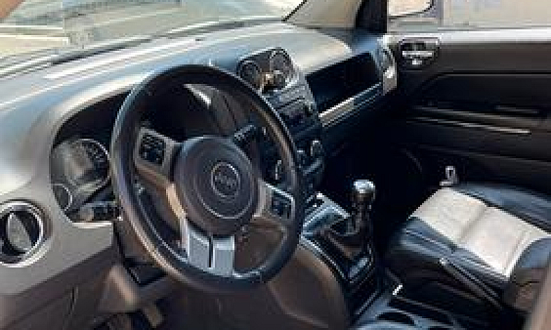 Jeep Compass 2.2 4X4...