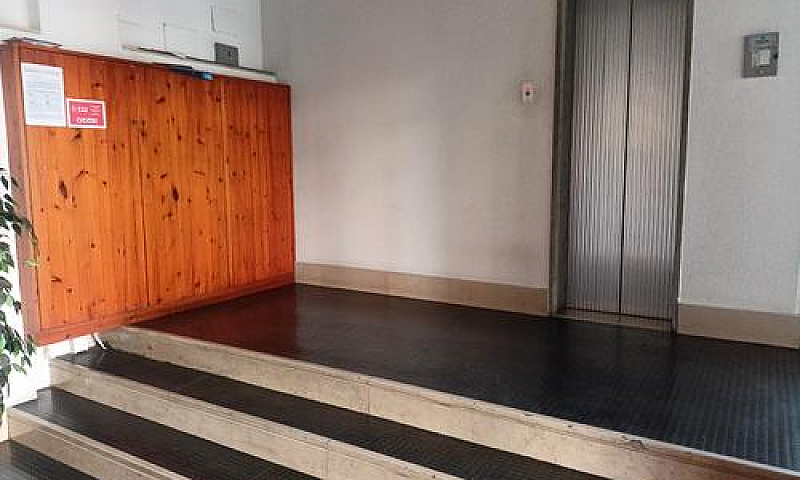 Zona Università, Tri...