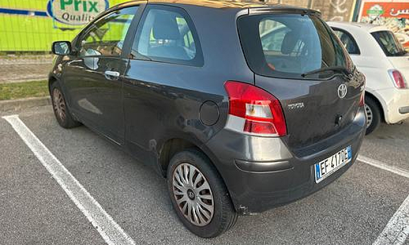 Toyota Yaris 1.4 D-4...