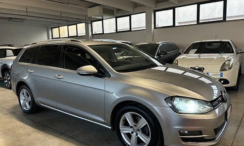 Volkswagen Golf Vari...