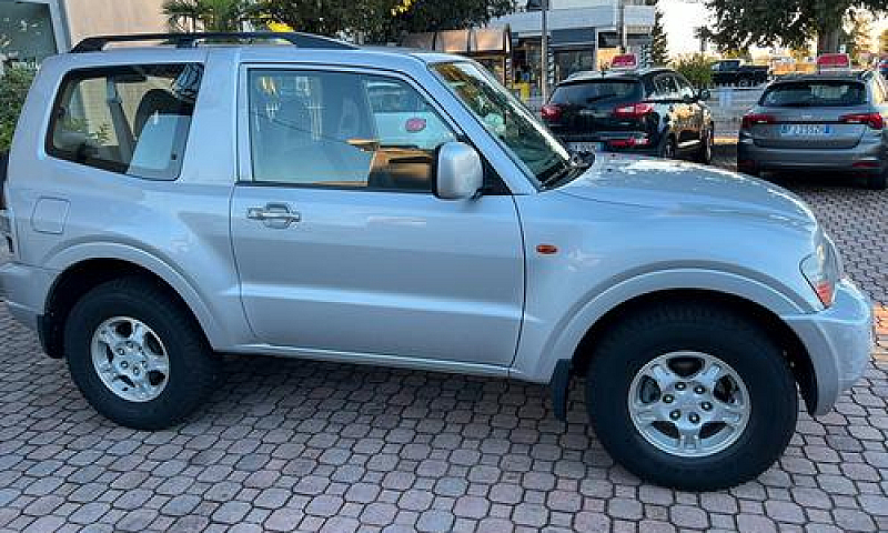 Mitsubishi Pajero 3....