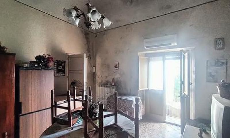 Casetta Singola Con ...