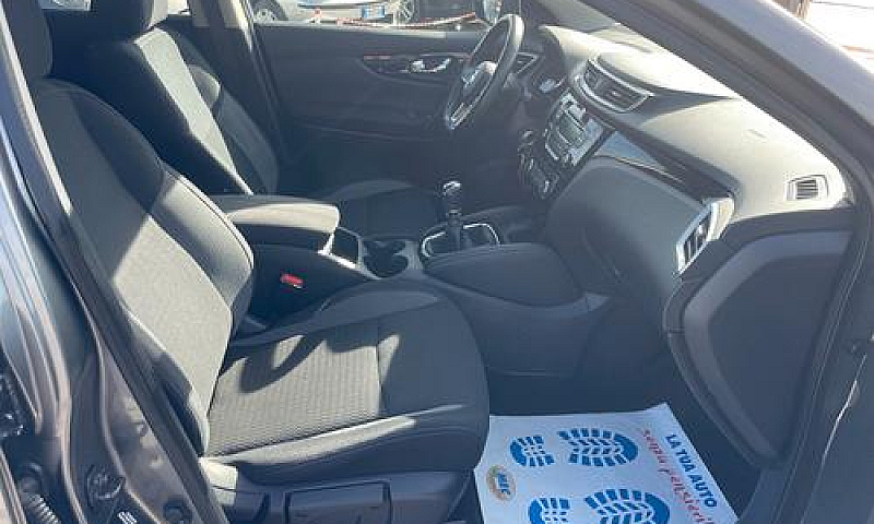 Nissan Qashqai 1.5 D...