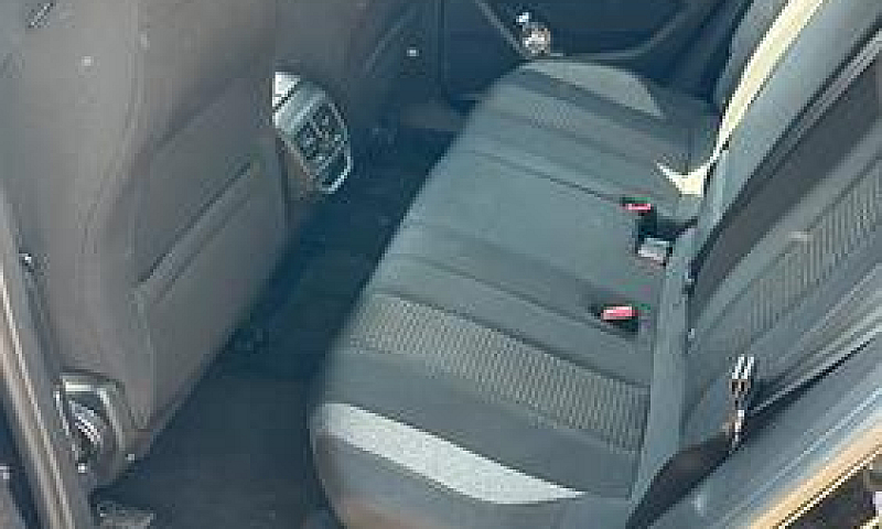 Peugeot 3008...