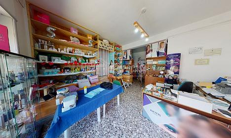 Locale Commerciale I...