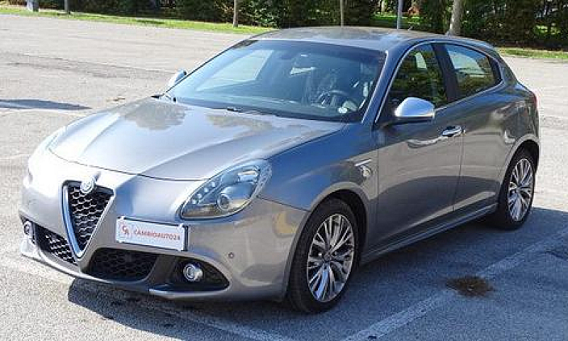 Alfa Romeo Giulietta...