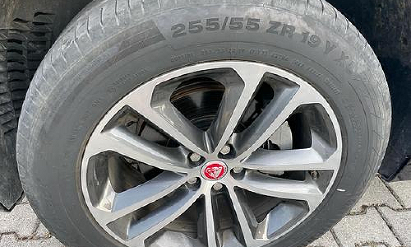 Jaguar F Pace 180Cv ...