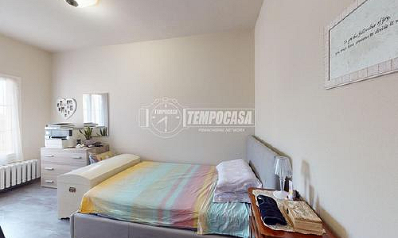 Rif: V021 Casa Semi-...