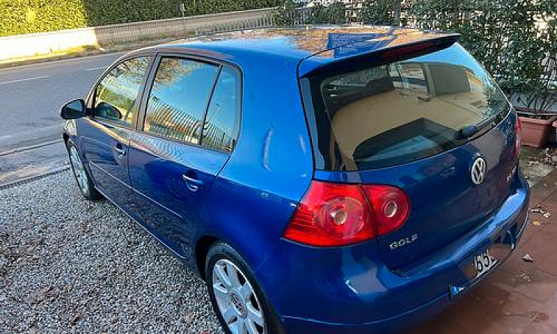 Volkswagen Golf 2.0 ...