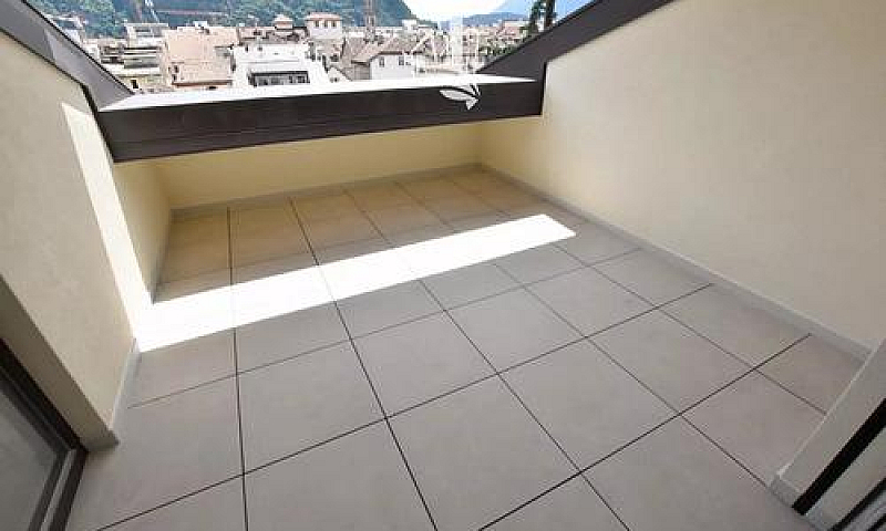 Bolzano: Attico Di N...