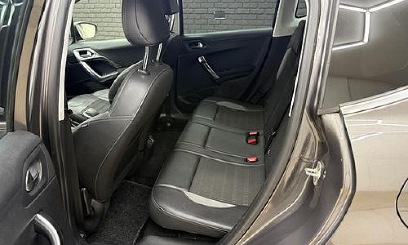 Peugeot 2008 Bluehdi...