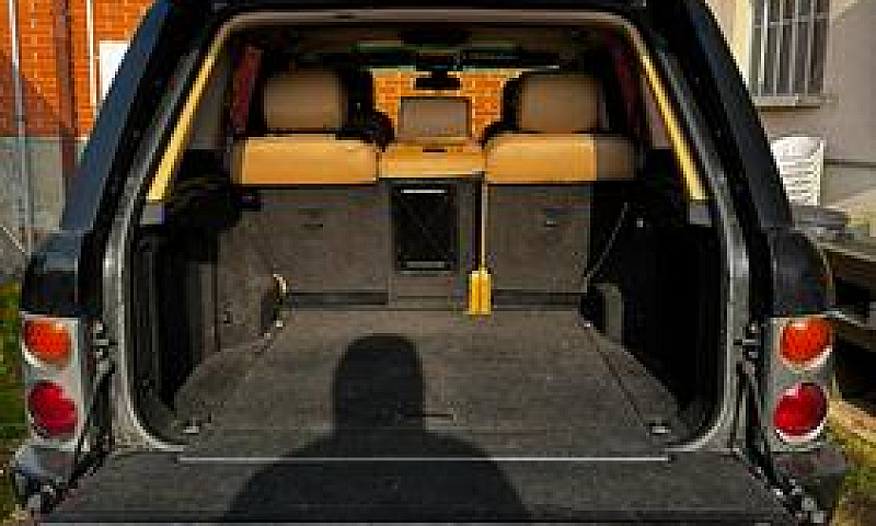 Land Rover Vogue...