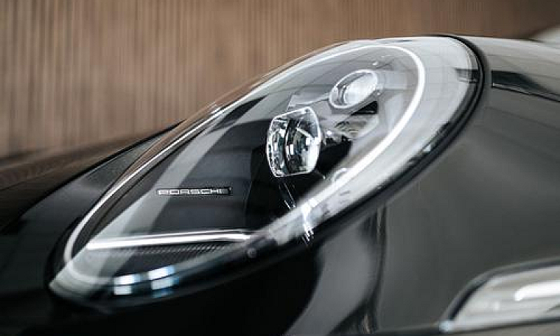 Porsche 911 Targa 4S...