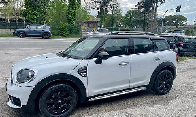 Mini Cooper D Countr...