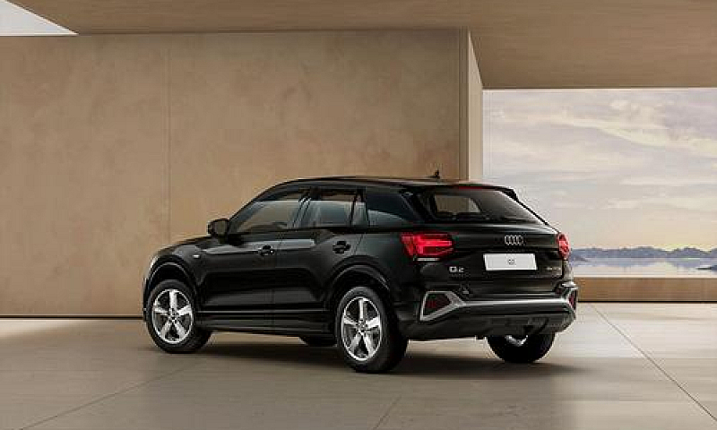 Audi Q2 35 Tfsi S Tr...