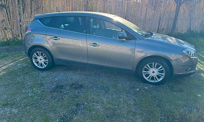 Lancia Delta 1.6 Mjt...