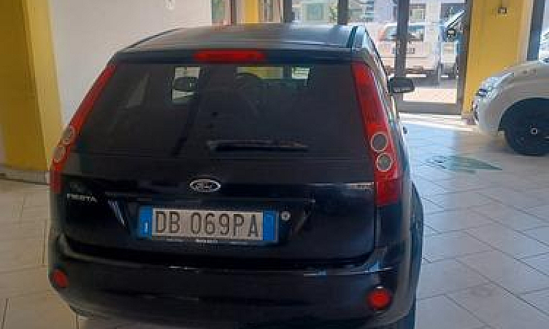 135.228Km Ford Fiest...