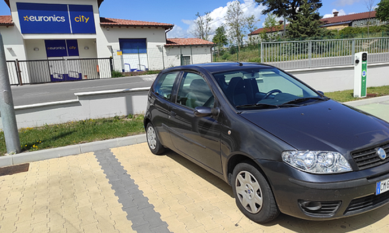 Fiat Punto 1.2 16 Va...
