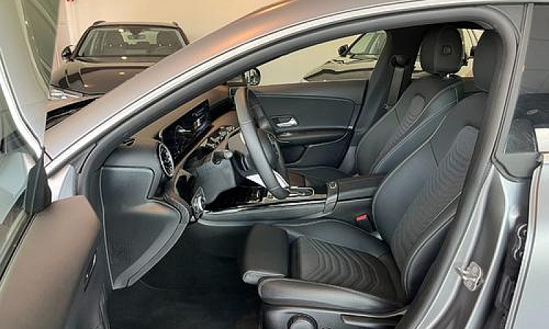 Mercedes-Benz Cla 18...